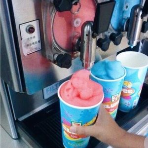 Meet your Posher, Bella